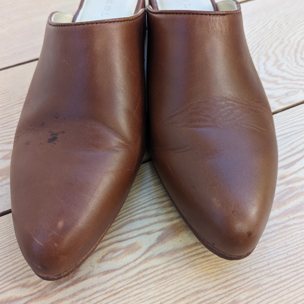 Nisolo Heeled Mule in Cognac